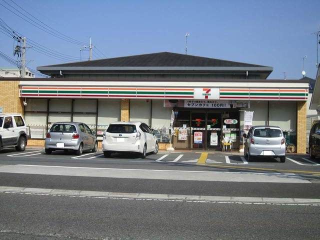 コンビニ　セブンイレブン　近江八幡駅南店（コンビニ）まで850m
