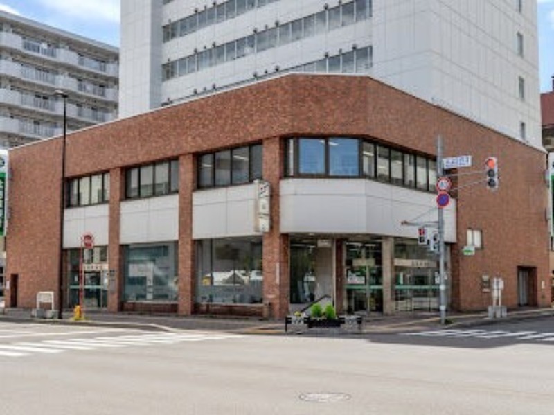 銀行　北海道銀行北二十四条支店（銀行）まで889m