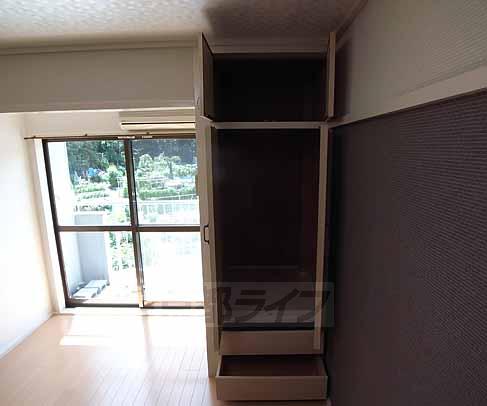 収納　収納は引き出しもあり、用途別で使えそうです。