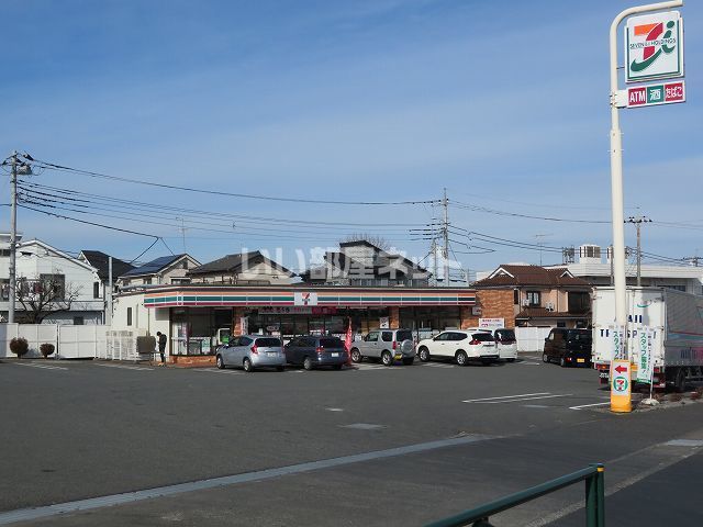 コンビニ　セブンイレブン 八王子小宮店（コンビニ）まで931m