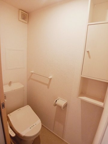 ＪＲ高崎線 本庄駅 徒歩60分 2階建 築11年のトイレ写真