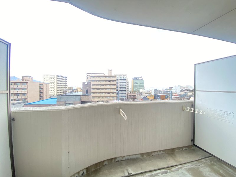 眺望　入居前に撮影した写真です。退去後改装する為、変更になる場合が