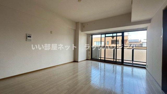 居室・リビング　同仕様写真となります。