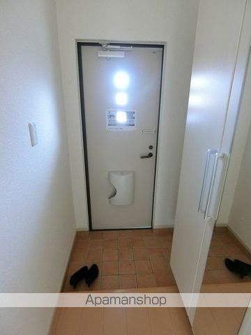 ＪＲ東海道本線 片浜駅 徒歩25分 2階建 築13年の玄関写真