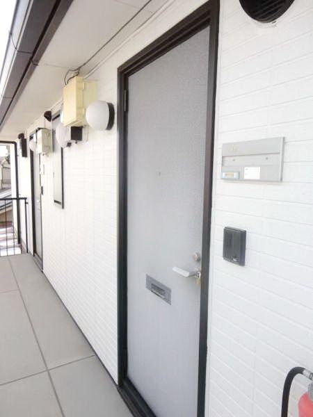 玄関　★こちらからお部屋へ★