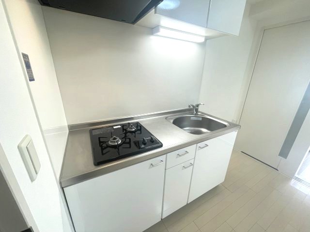 キッチン　同建物反転タイプ