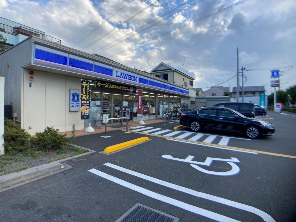 コンビニ　ローソン川口戸塚四丁目店（コンビニ）まで400m