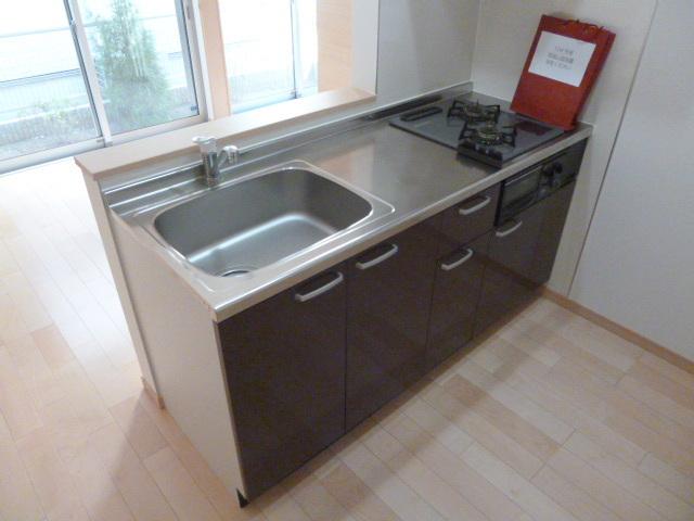 キッチン　※写真：２０１２年撮影