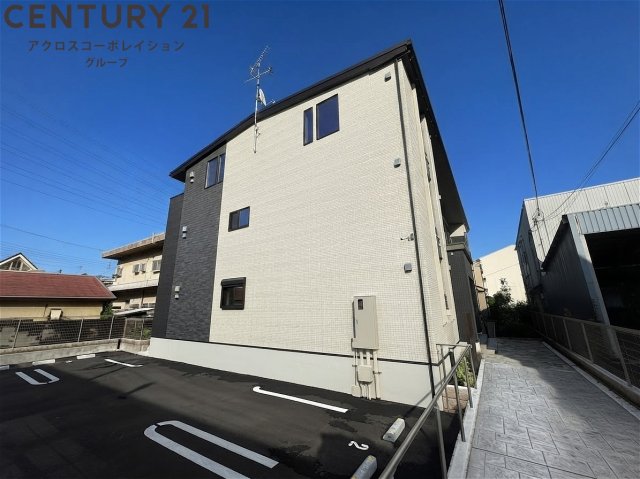 建物外観　オートロック付きの物件です！