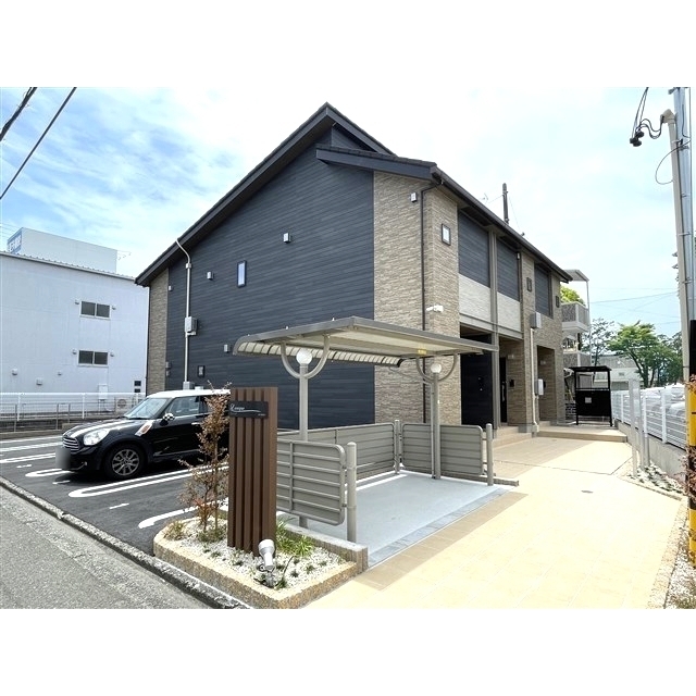 エントランス　建物外観