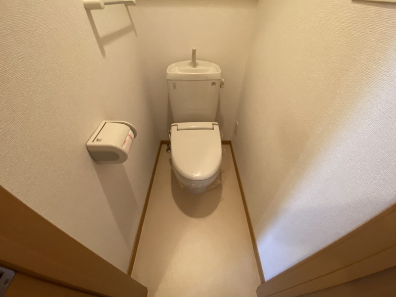 ＪＲ赤穂線 相生駅 徒歩20分 2階建 築19年のトイレ写真