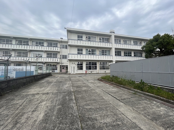小学校　瓦林小学校（小学校）まで140m