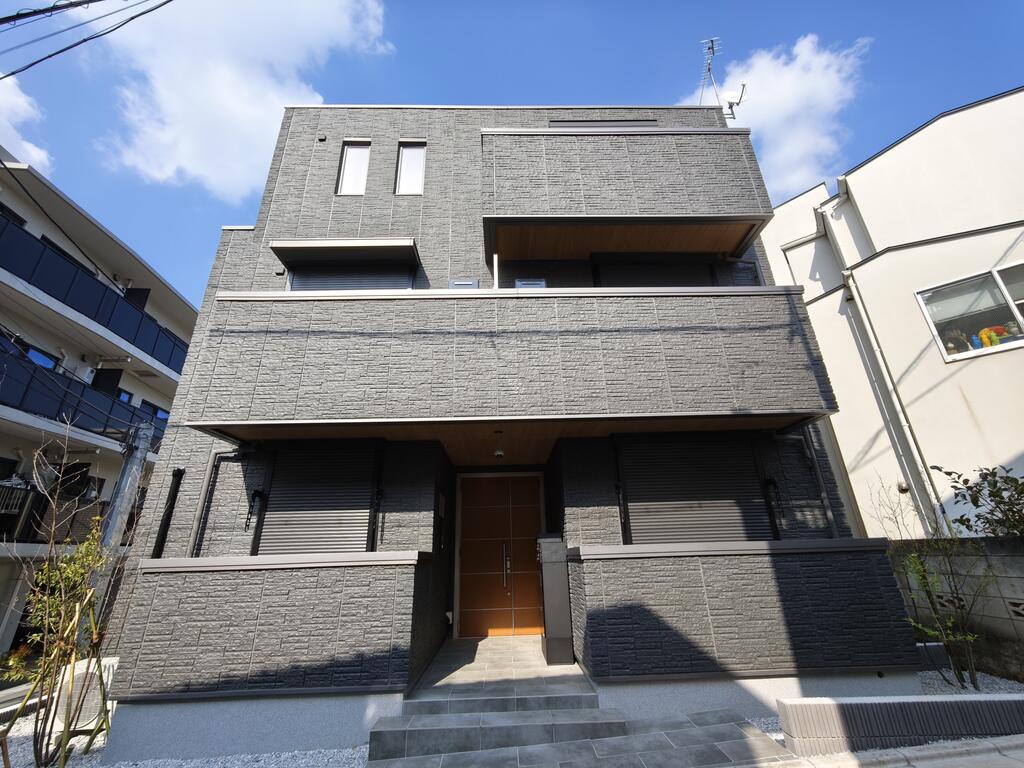 建物外観　シックな外観