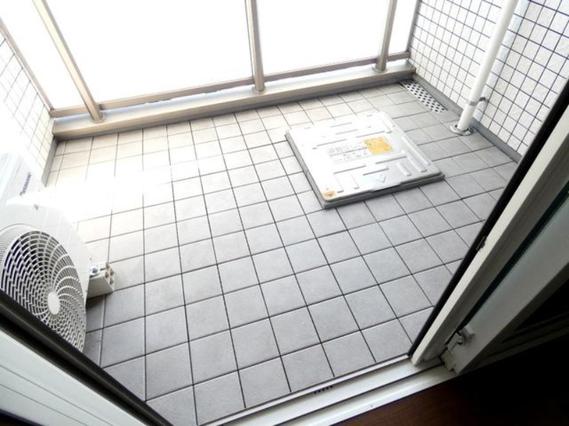 バルコニー　図面と現状に相違がある場合には現状を優先