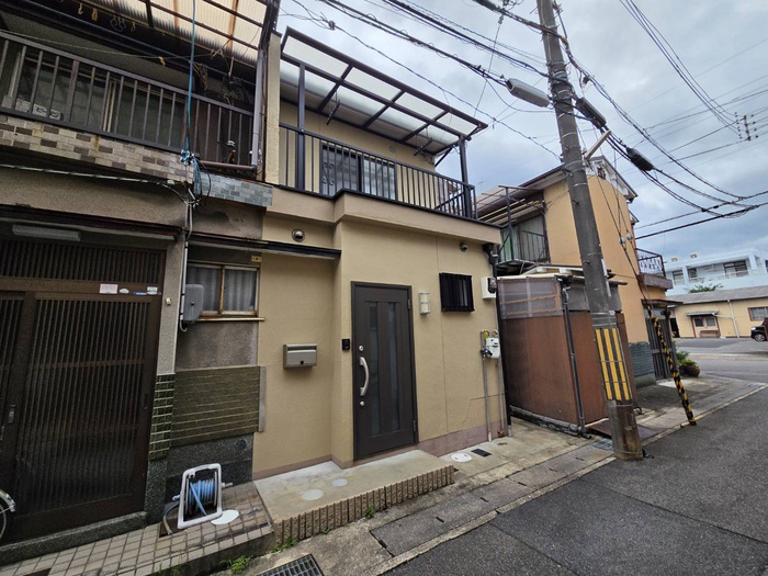 南区久世殿城町貸家の外観写真