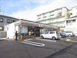 コンビニ　セブンイレブン神戸大和町4丁目店（コンビニ）まで74m