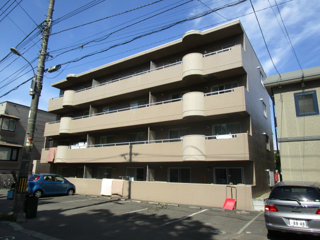 地下鉄東豊線 東区役所前駅 徒歩15分 築33年
