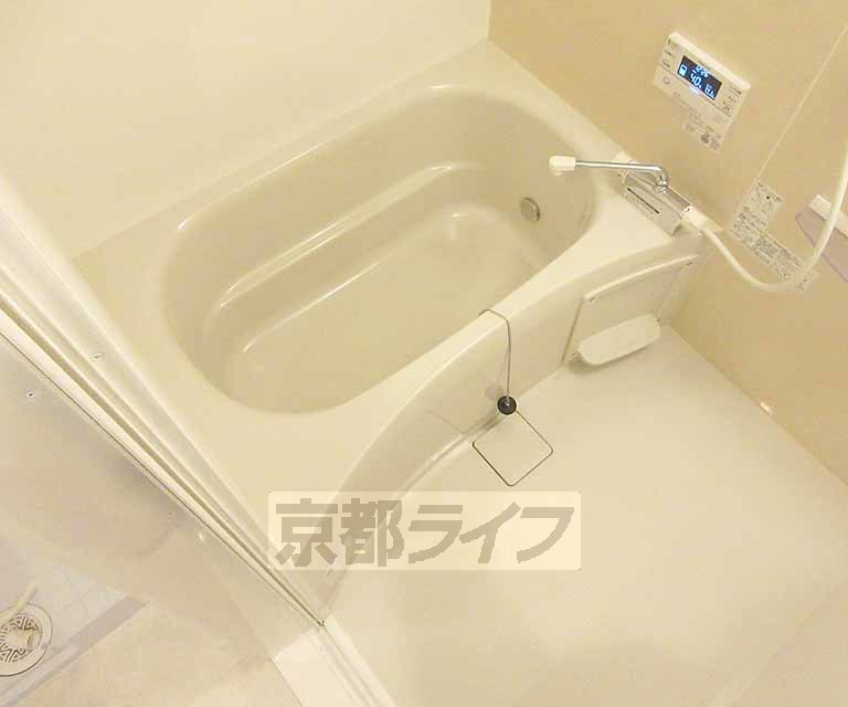 バス・シャワールーム　嬉しいバストイレセパレートです