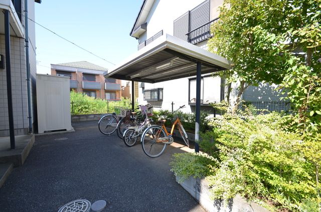 ＪＲ宇都宮線 白岡駅 徒歩10分 2階建 築31年の外観写真