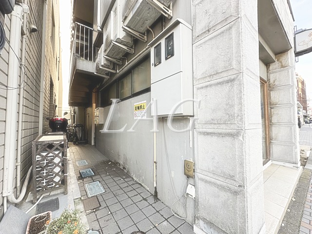 ＪＲ山手線 高輪ゲートウェイ駅 徒歩4分 11階建 築41年の外観写真