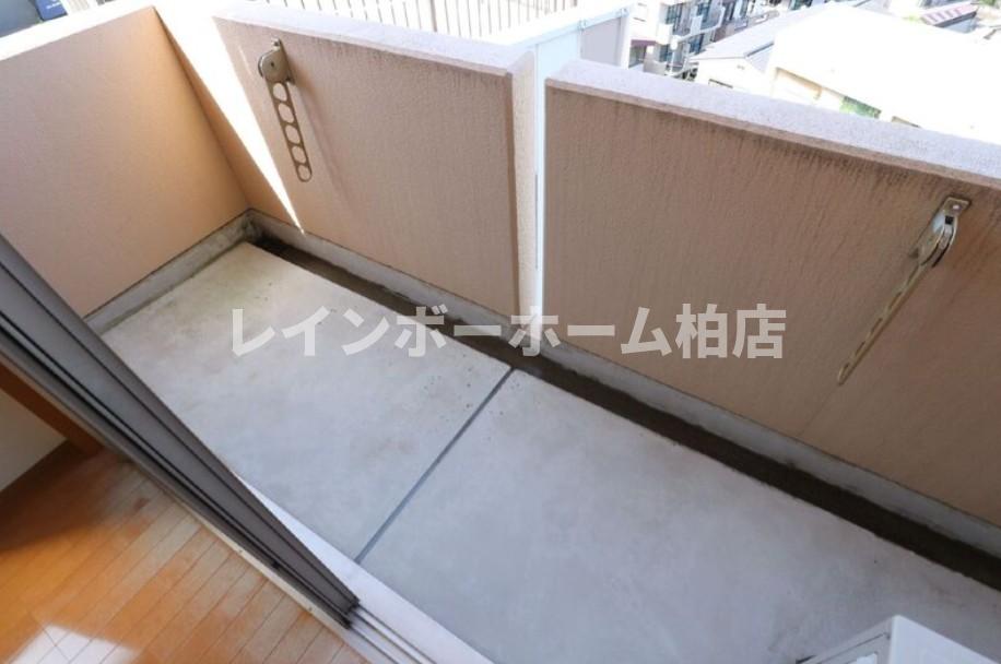 バルコニー　落ち着いた時間を過ごせるバルコニーです