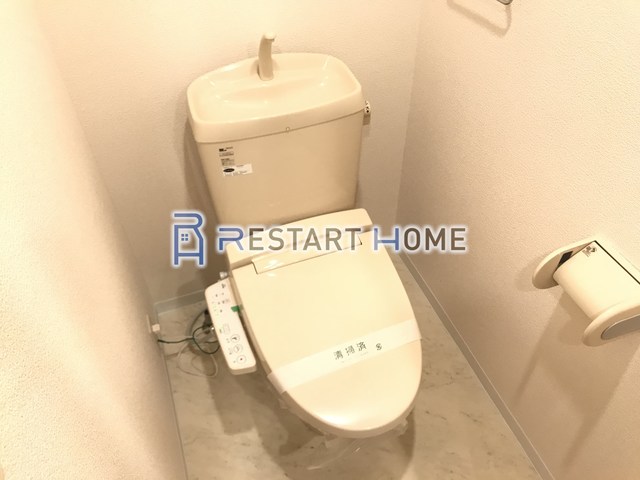エステムコート神戸ハーバーランド前IIIコスタリティのトイレ写真