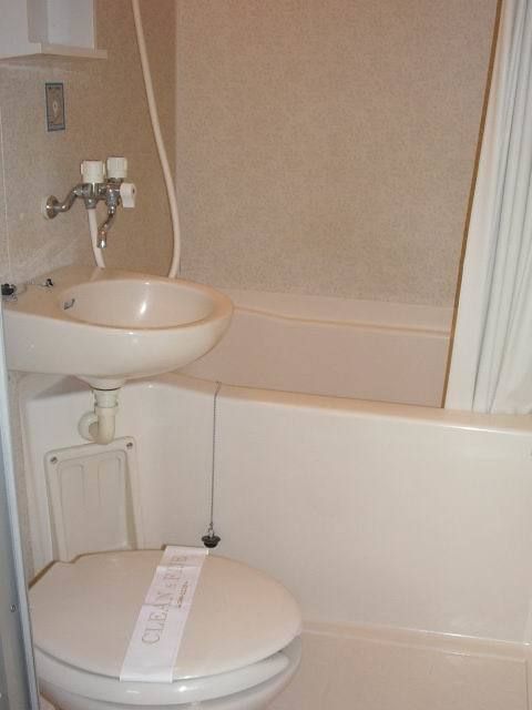 フレグラント.オリーブのトイレ写真