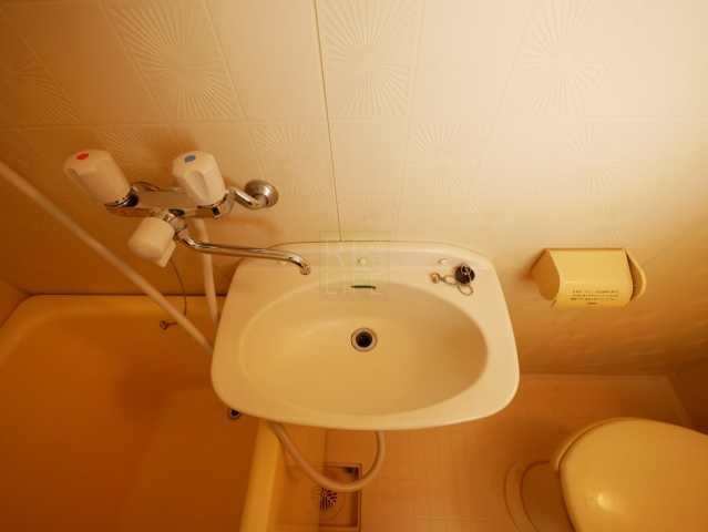 洗面設備　イーグル巣鴨の洗面所