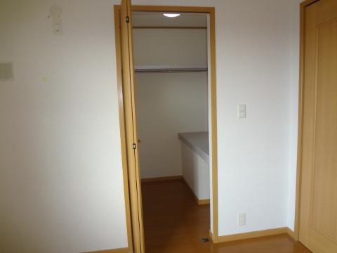 収納　Ｗ－ＣＬ
