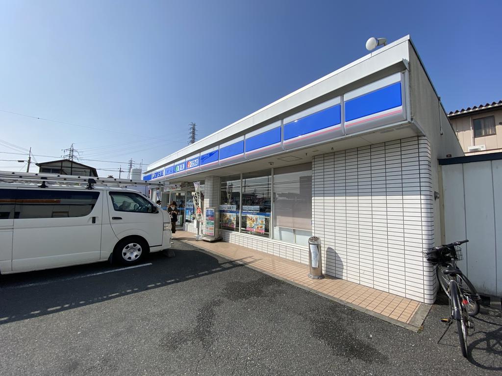 コンビニ　ローソン大津富士見台店（コンビニ）まで257m