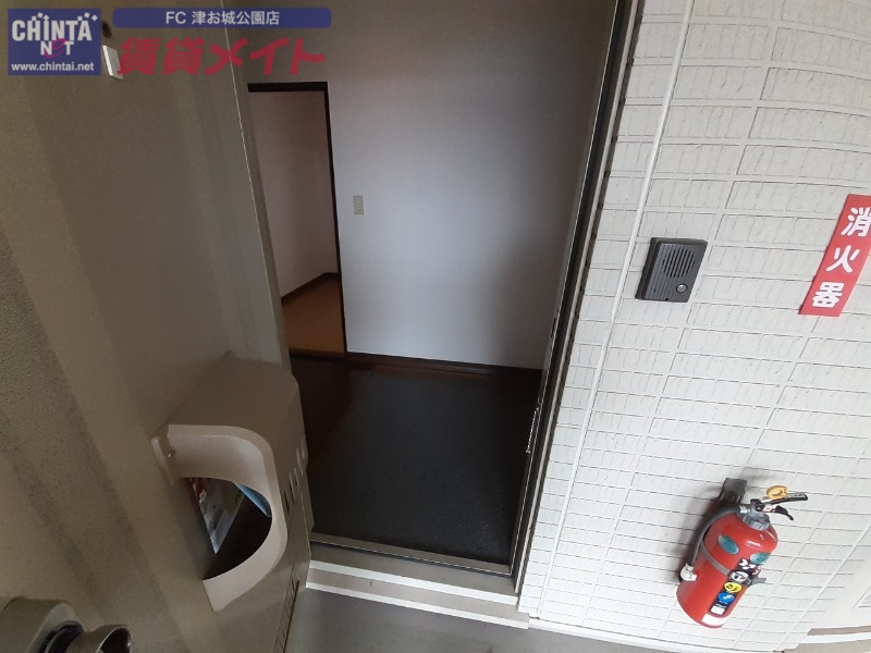 べレヴュー A棟の玄関写真