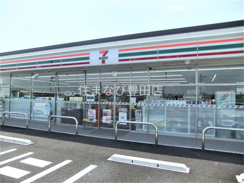 コンビニ　セブンイレブン豊田市花園町店（コンビニ）まで863m