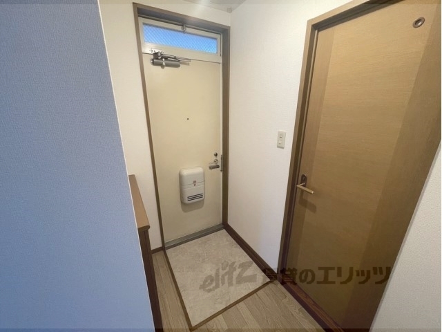 プレジール3の玄関写真