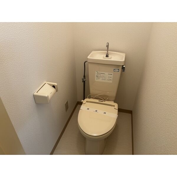 ＪＲ函館本線 稲穂駅 徒歩24分 3階建 築33年のトイレ写真