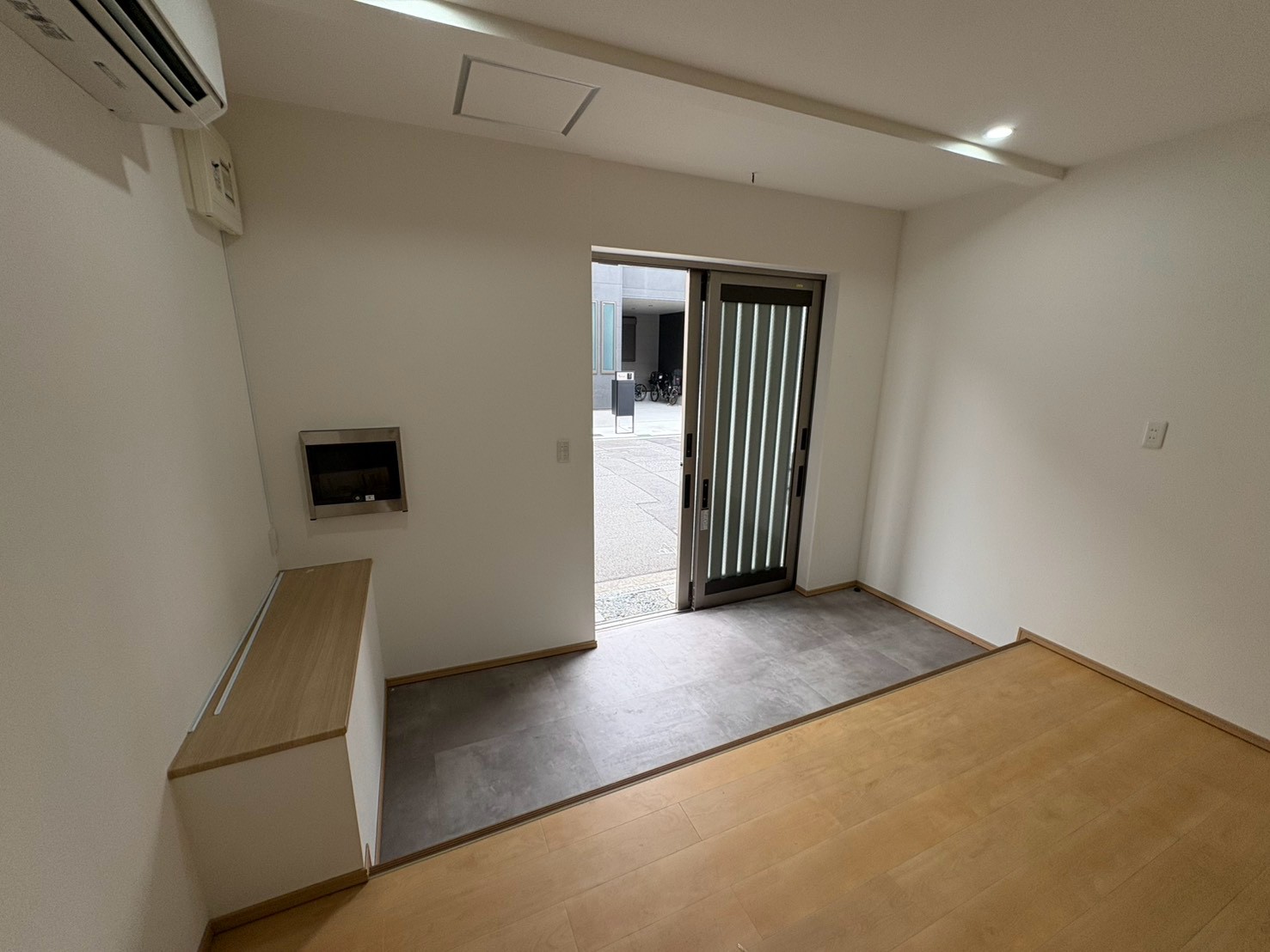 照ヶ丘矢田4丁目戸建の玄関写真