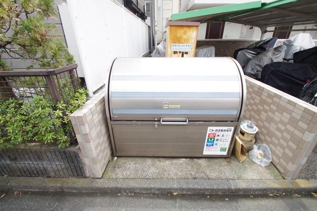 林マンションの外観写真