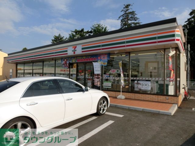 コンビニ　セブンイレブン（コンビニ）まで670m