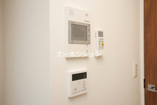 セキュリティ　セレニテ難波ミラク参番館