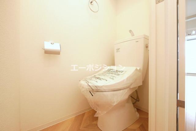 トイレ　セレニテ難波ミラク参番館