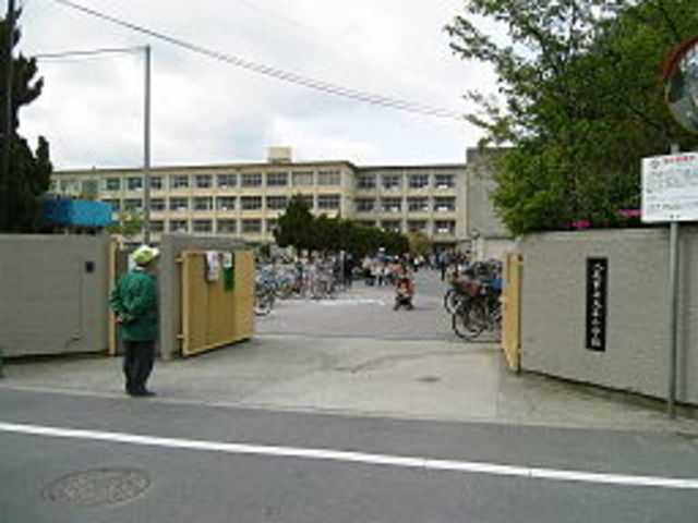 小学校　大正小学校（小学校）まで1934m