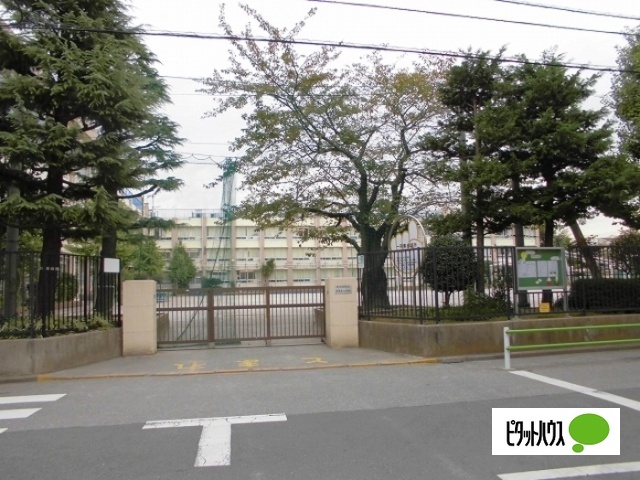 小学校　葛飾区立西亀有小学校（小学校）まで511m