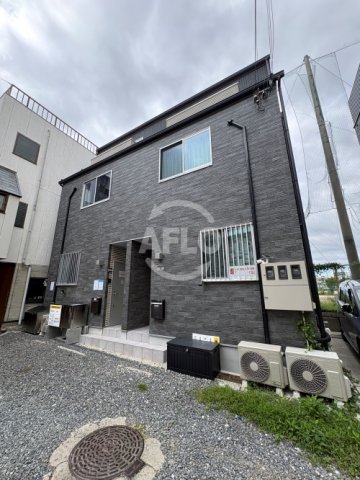 玄関　petit西九条　外観