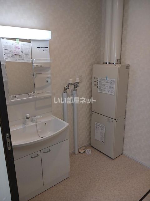 PURE MARINE VIIIの内装写真