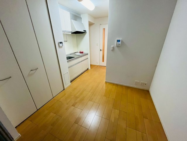 レトア福島の居間写真