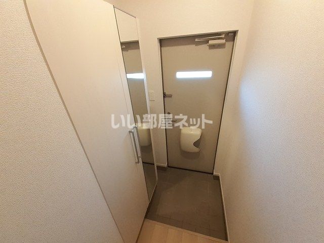 アプローズ明晴Iの玄関写真