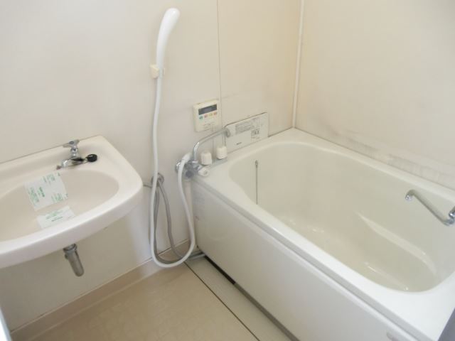 シャトレの風呂写真