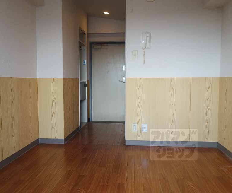 ベルビュー花屋町の居間写真