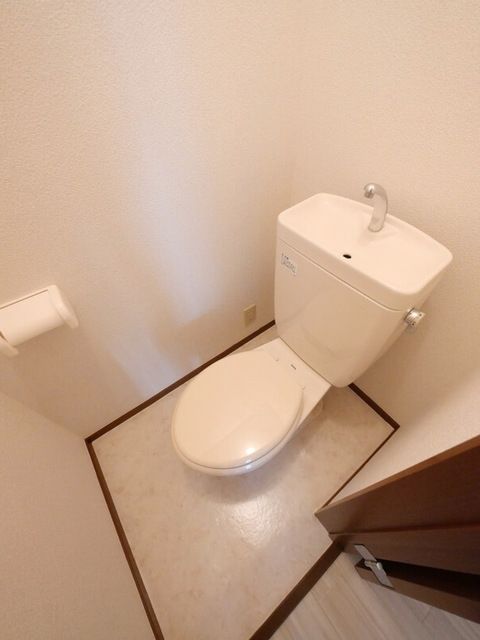 トイレ　★お問い合わせはタウンハウジング稲田堤店まで★