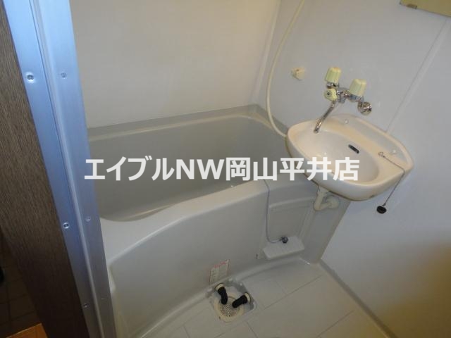 バス・シャワールーム　バス