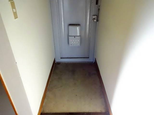 玄関　行ってきますもただいまもここから。